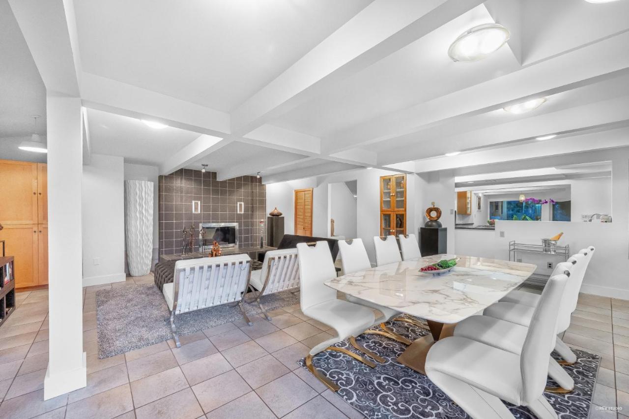 Seymour Private Bedroom, Ensuite Bathroom With Shared Pool, Hot Tub With Views North Vancouver Exterior photo