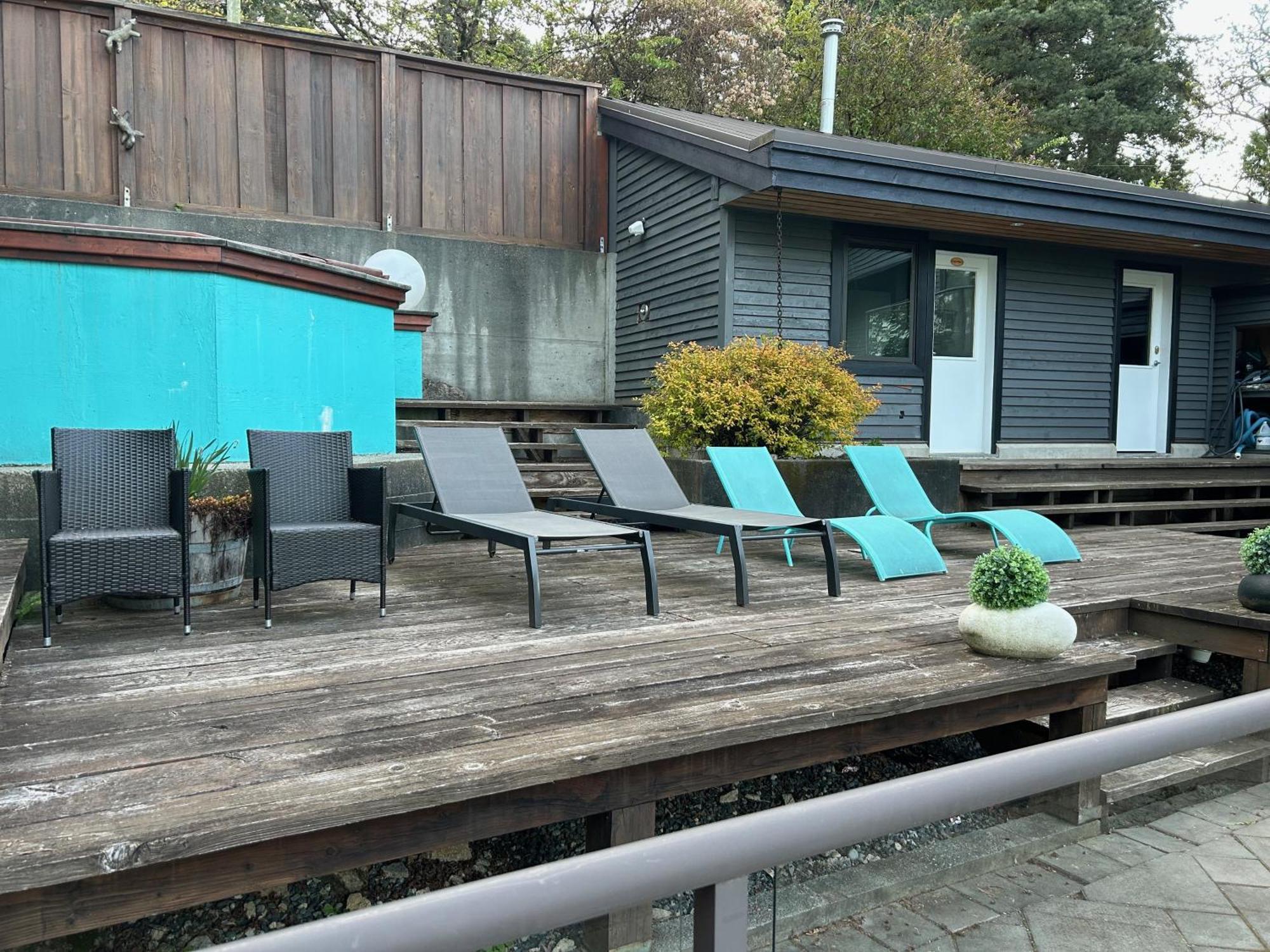 Seymour Private Bedroom, Ensuite Bathroom With Shared Pool, Hot Tub With Views North Vancouver Exterior photo
