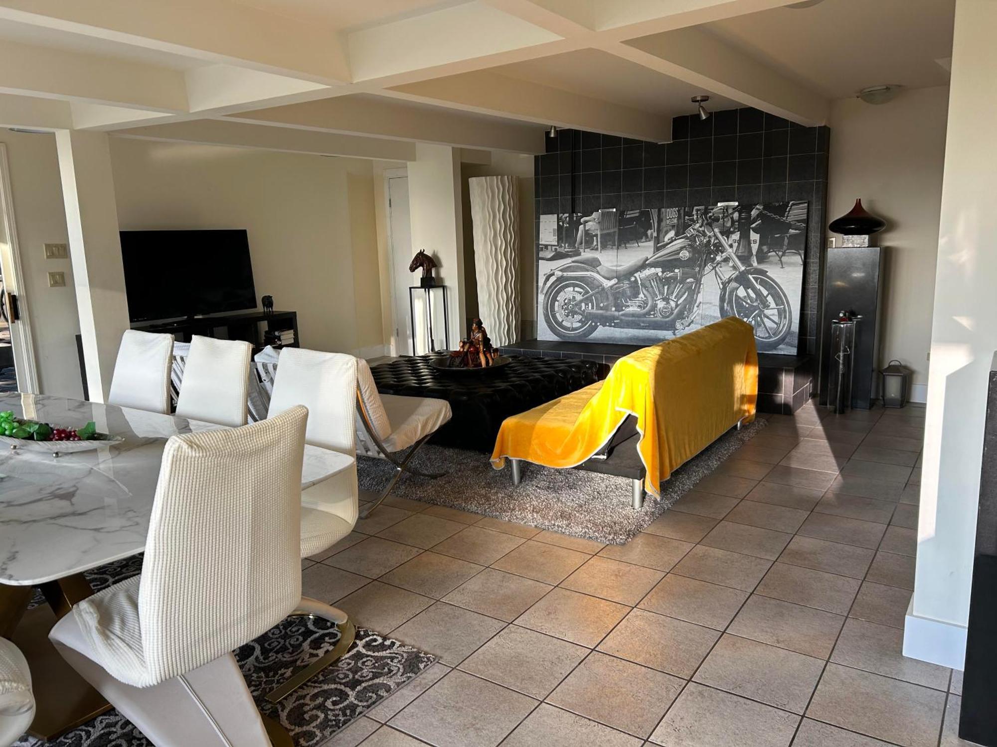 Seymour Private Bedroom, Ensuite Bathroom With Shared Pool, Hot Tub With Views North Vancouver Exterior photo